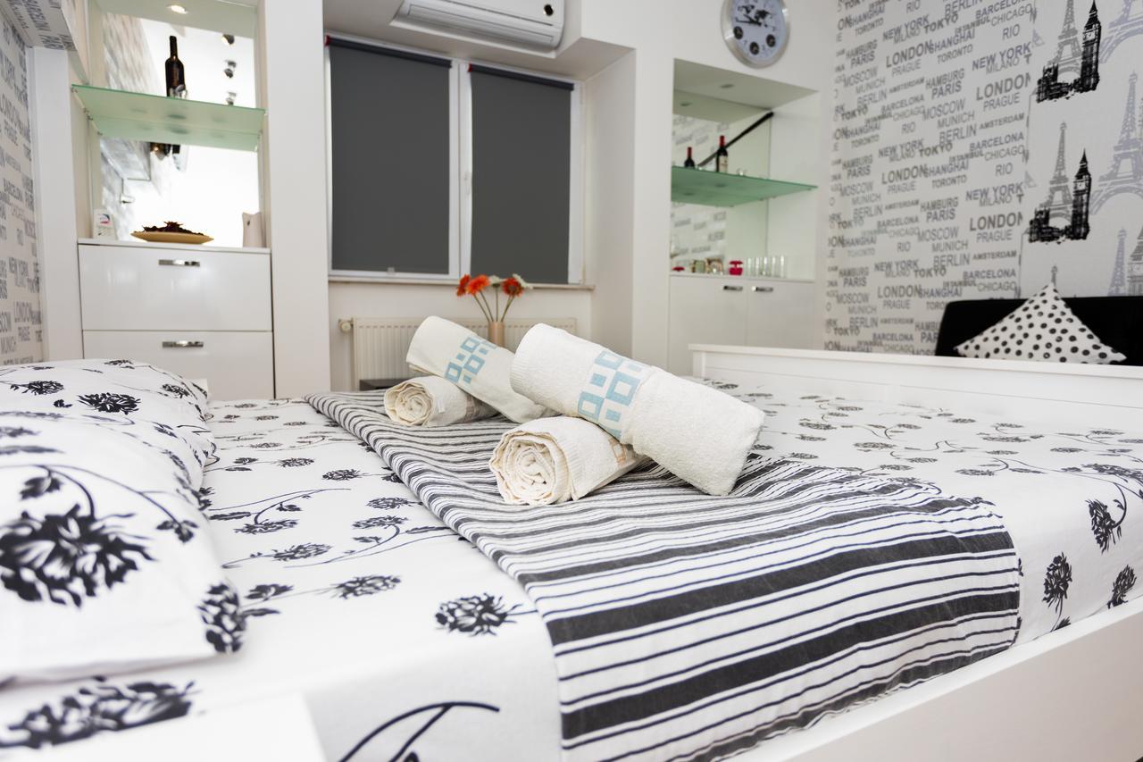 Imperial City Center - 1 Bedroom Apartment บูคาเรสต์ ภายนอก รูปภาพ